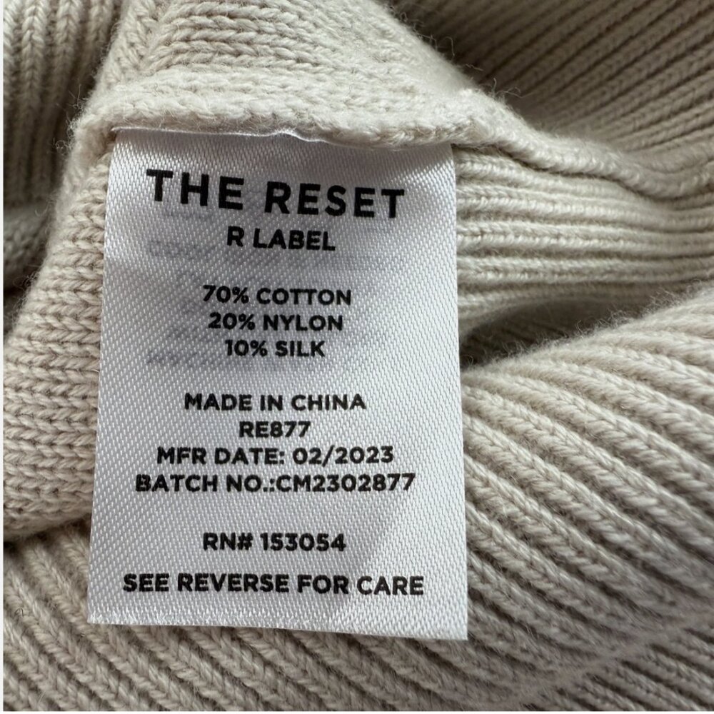 The Reset R Label The Babe Cardigan Sweater Crop V-Neck Minimalist Classic - Picture 10 of 16